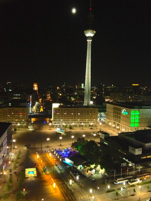 Alexanderplatz from the roof deck at Weekend (GMF)