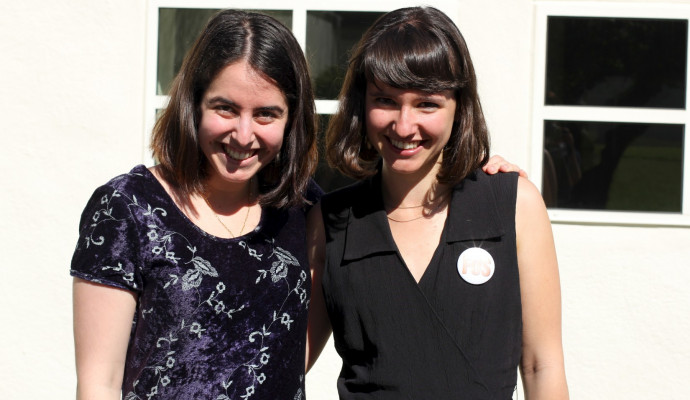 2015 award winners Annabel Carrol (L) and Emma Post