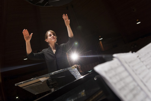 Katherine FitzGibbon conducts in the Agnes Flanagan Chapel