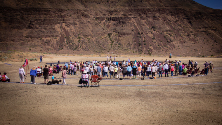 Dedication ceremony of Confluence Project site by Nez Perce tribal members at Chief Timothy Park, 2015.