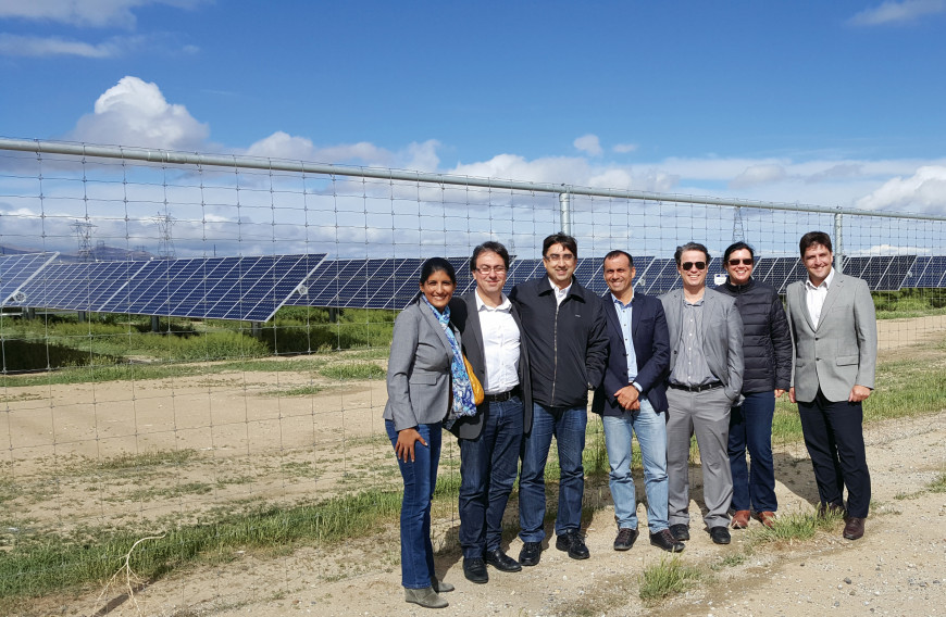 González with a Brazilian delegation at a Berkshire Hathaway solar plant