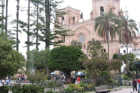 Cathedral Parque Calderone