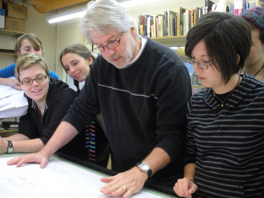 Michael Olich leads a design critique in Scenography