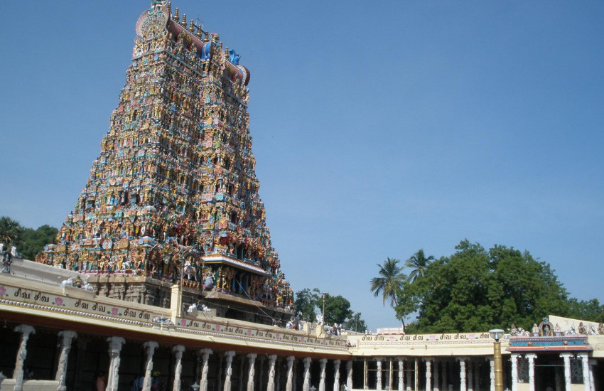 Sri Meenakshi, a historic Hindu temple located on the southern bank of the Vaigai river in the temple city of Madurai, Tamil Nadu, India.