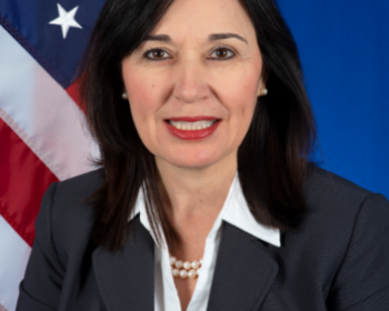 Ambassador Cantor's official portrait. Photo Courtesy of the U.S. Department of State.